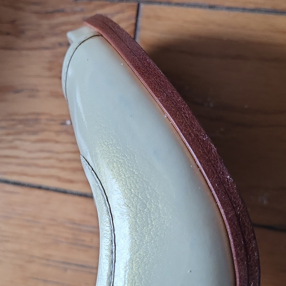 Modern vintage 36 mary janes in gold - Picture 7 of 8